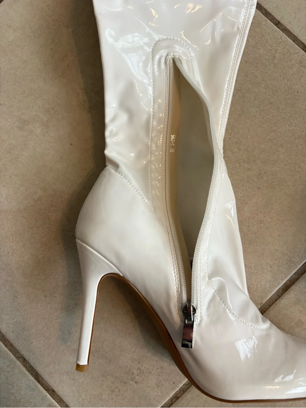 White Patent Thigh-High Over Knee Boots Pointed Toe Stiletto Heel Sz 39/US 8.5